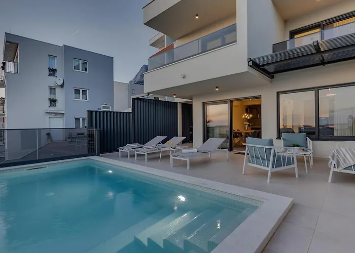 Cvita - Exklusiv * מאקרסקה